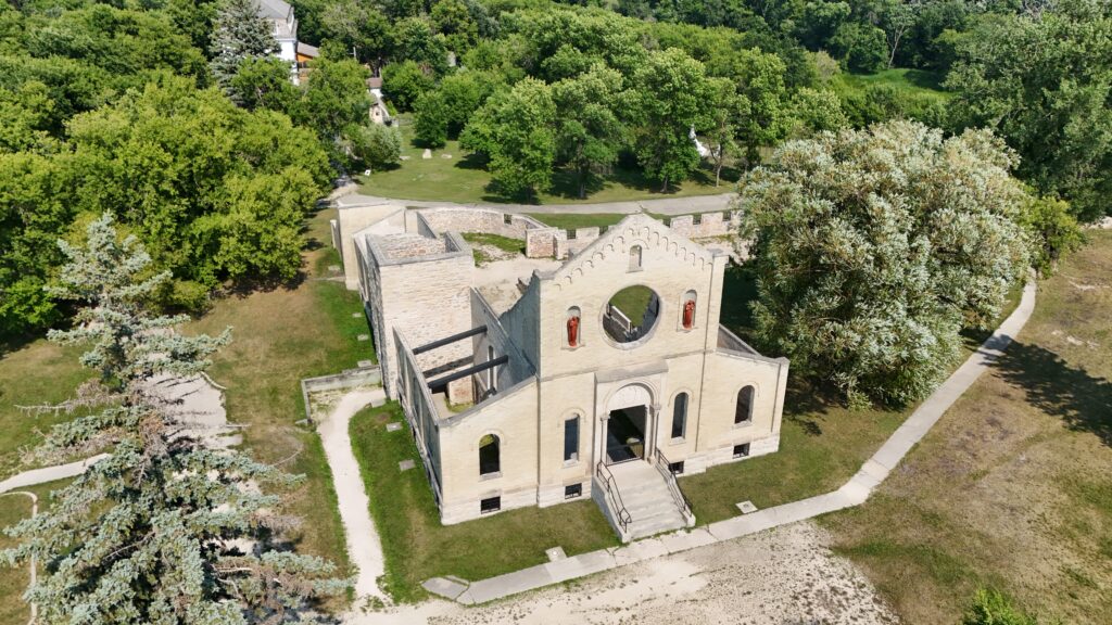 Abandoned building in St. Norbert.